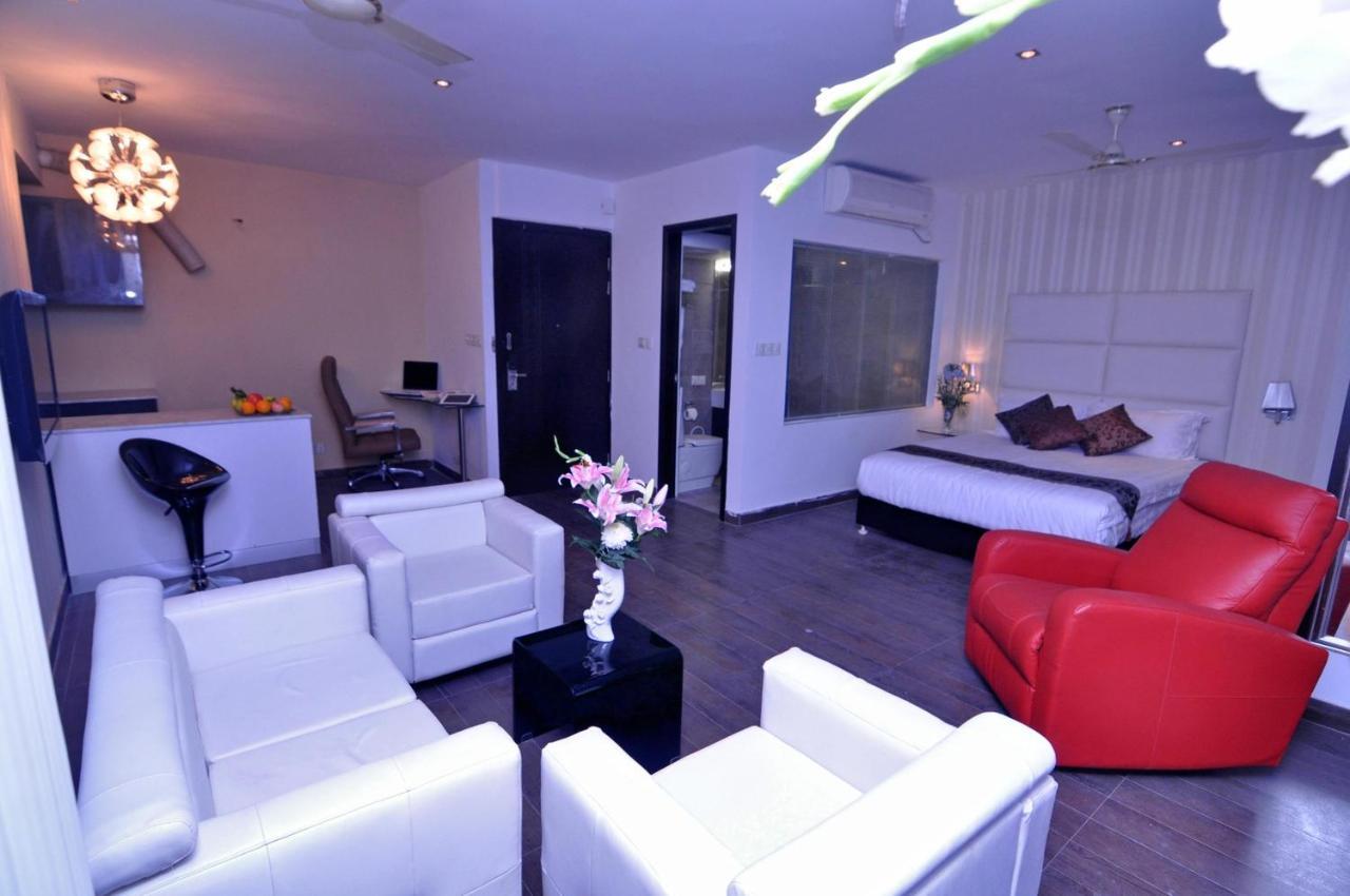 Contemporary Heights Hotel And Apartments Daca Quarto foto